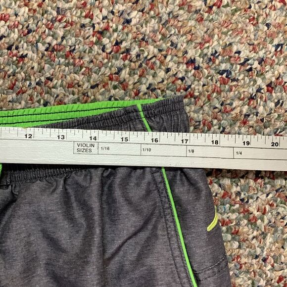 Speedo NWOT Marina Gray Lime Green 20” Swim Trunks Size L - Picture 11 of 14